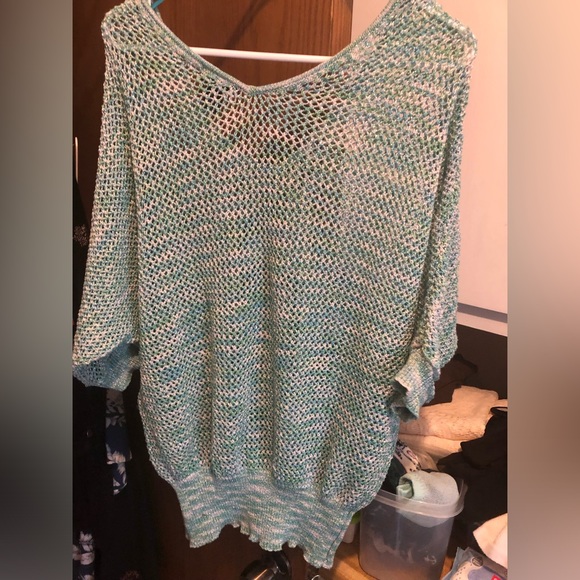 Lane Bryant Honey Comb Batwing  Sweater- 656 $30 or $25 w/offer - Picture 4 of 4